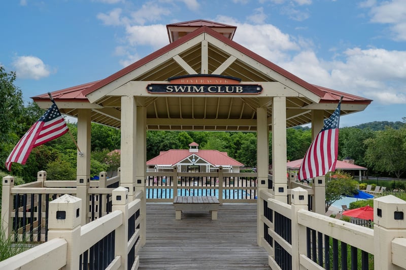 7213 Riverfront Dr, Nashville, TN 37221