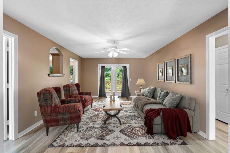 208 Luther Ct, Dickson, TN 37055