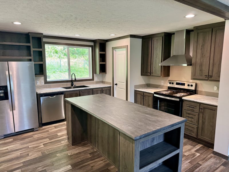 1271 Thompson Hill Rd, Bethpage, TN 37022