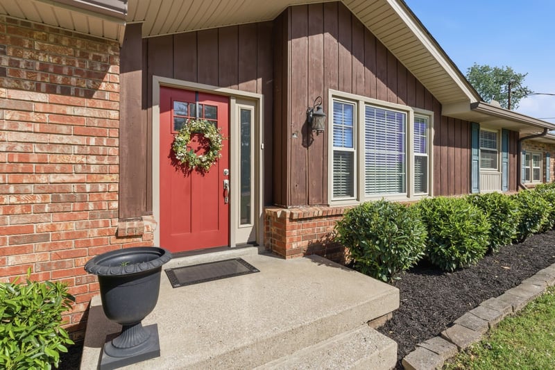 423 Walton Ferry Rd, Hendersonville, TN 37075