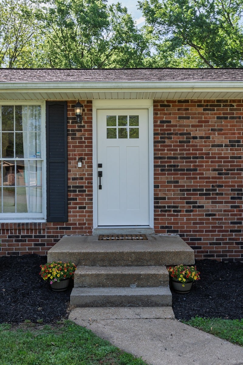 649 Des Moines Dr, Hermitage, TN 37076