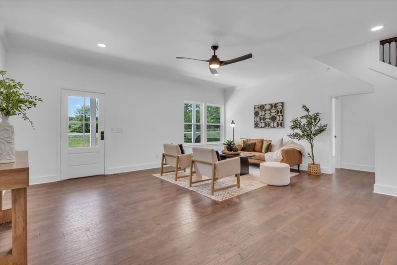 1736 Barker Rd, Columbia, TN 38401