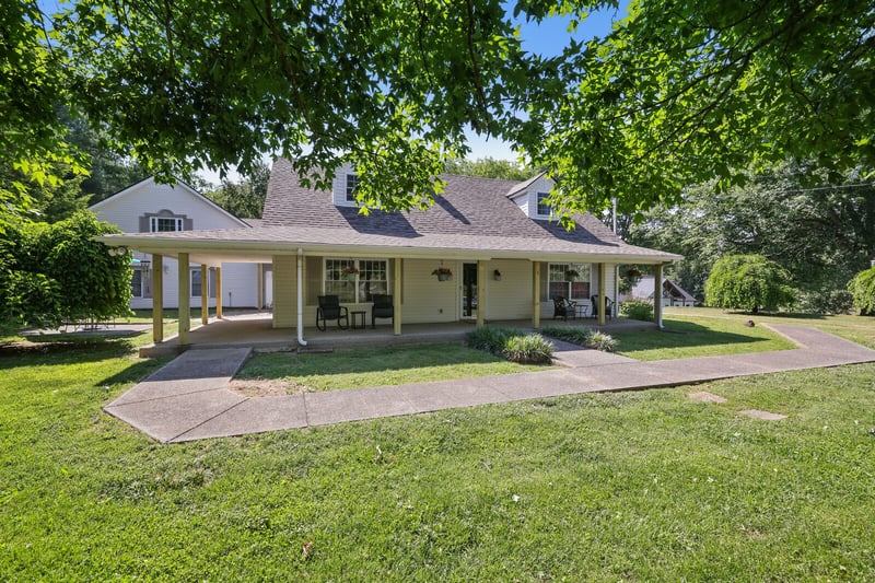 1138 Shahan Rd, Pleasant View, TN 37146