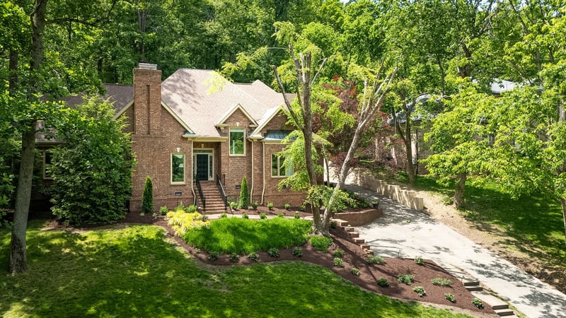 27 Annandale , Nashville, TN 37215