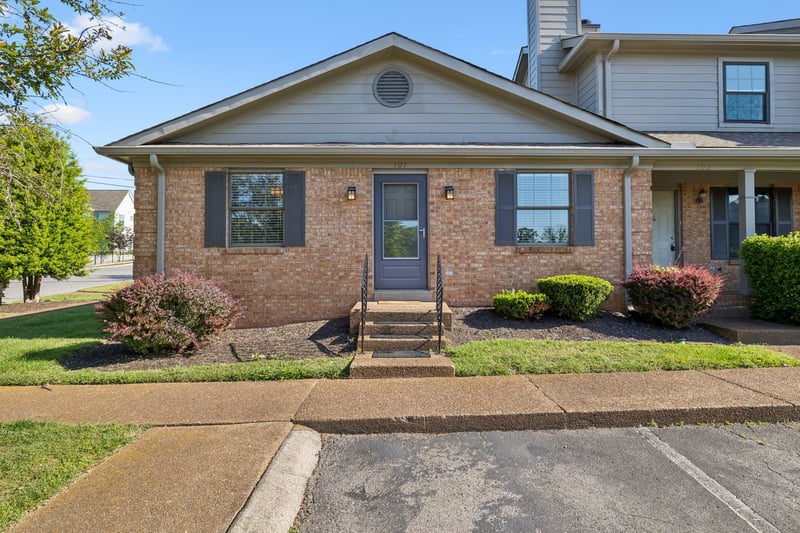 101 Ellington Pl, Madison, TN 37115