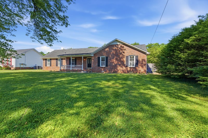 9837 Roanoke Dr, Murfreesboro, TN 37129