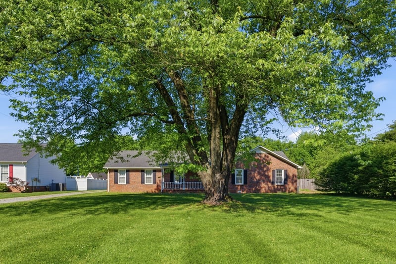 9837 Roanoke Dr, Murfreesboro, TN 37129