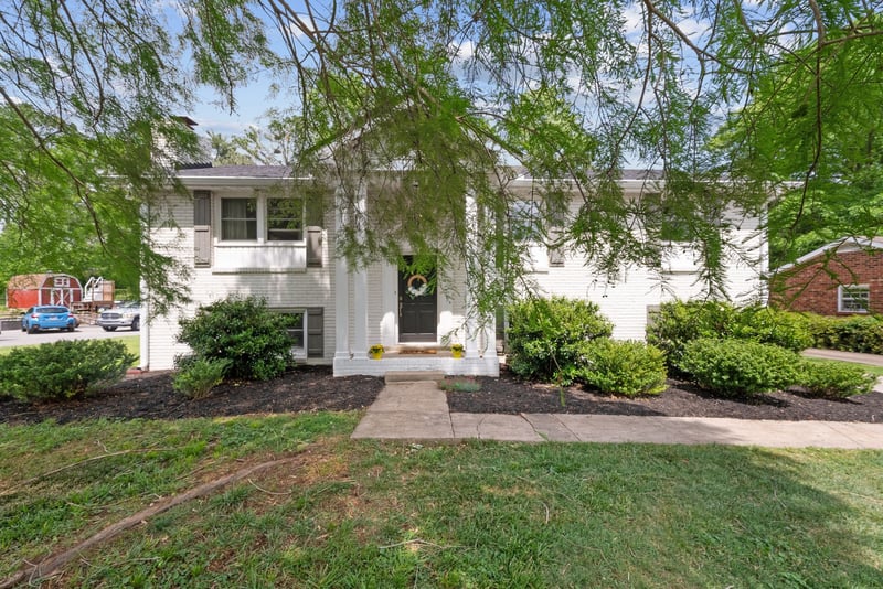 608 Harpeth Pkwy, Nashville, TN 37221