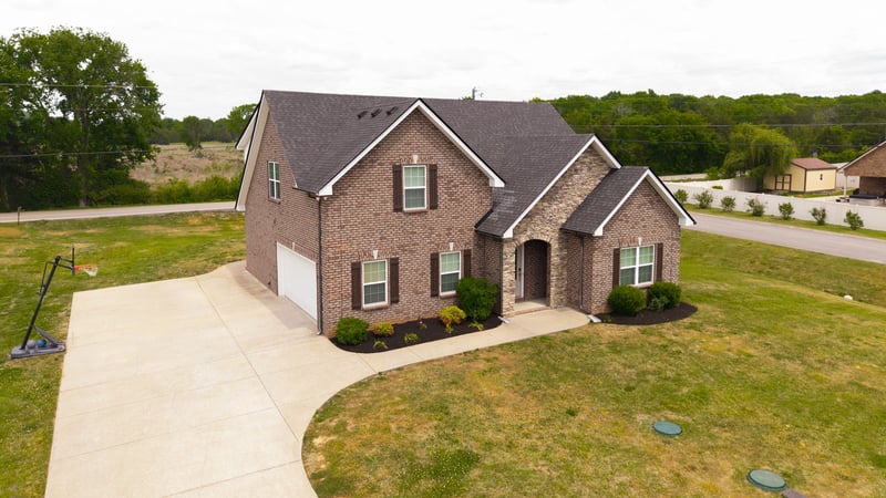 107 Olin Mcfolin Cv, Lascassas, TN 37085