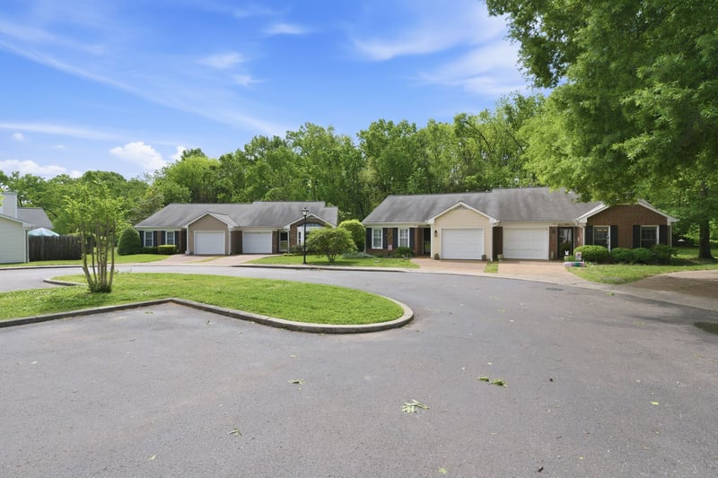 905 Glenmary Ct, Nashville, TN 37205