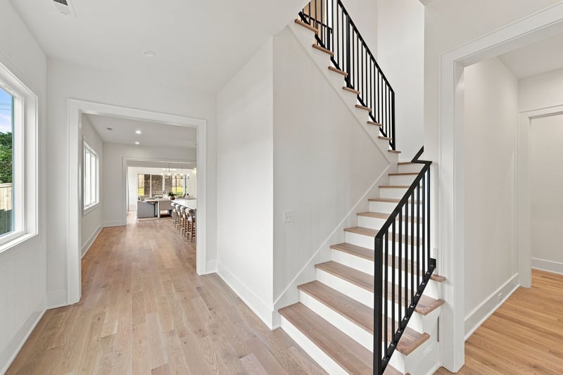 2201 Castleman Dr, Nashville, TN 37215