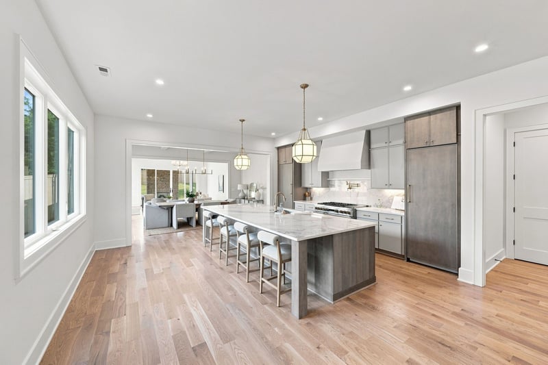 2201 Castleman Dr, Nashville, TN 37215