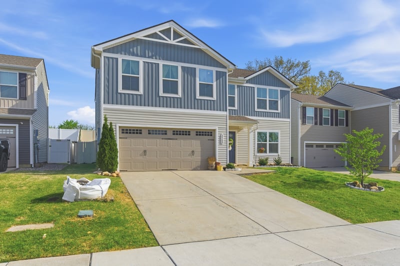 2360 Brokeshire Dr, White House, TN 37188