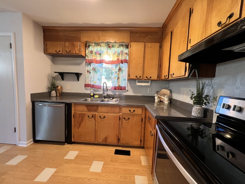 2806 Driftwood Dr, Springfield, TN 37172