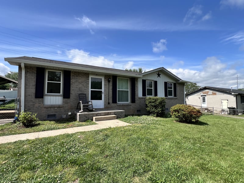 2806 Driftwood Dr, Springfield, TN 37172
