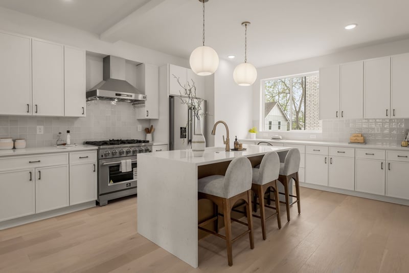 915 Cheatham Pl, Nashville, TN 37208