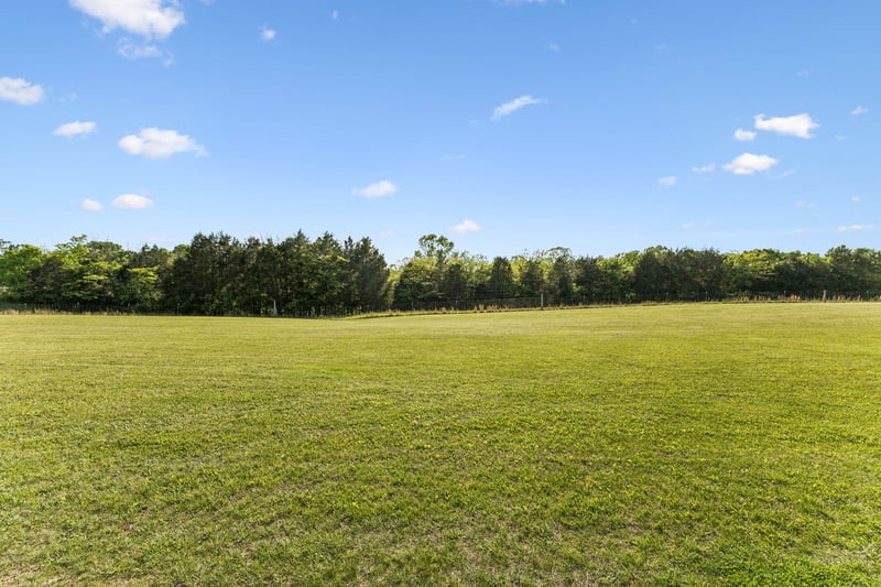 2089 Bear Creek Pike, Columbia, TN 38401