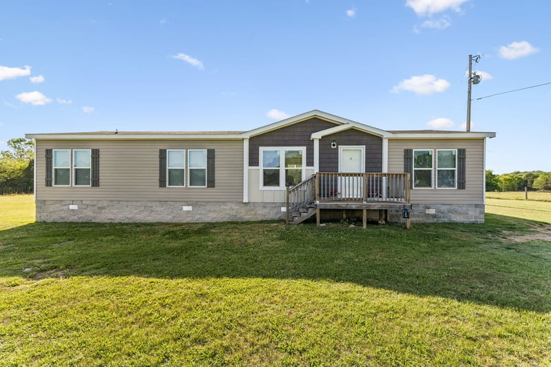 2089 Bear Creek Pike, Columbia, TN 38401