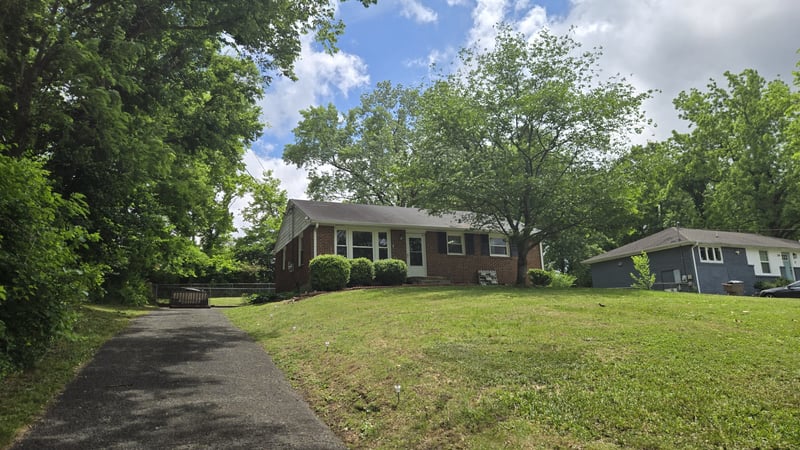 3908 Creekside Dr, Nashville, TN 37211