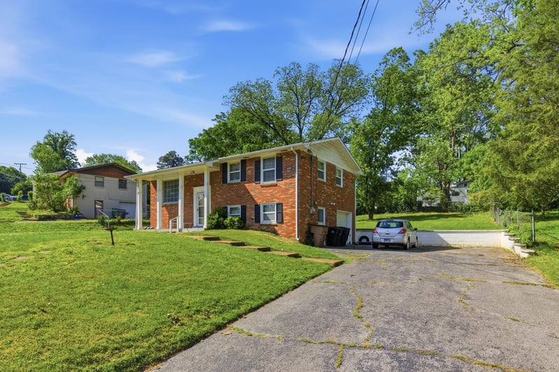 124 Luna Dr, Nashville, TN 37211