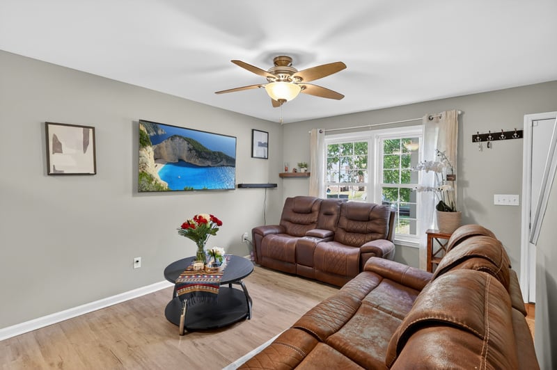 806 Holder Ct, Nashville, TN 37217