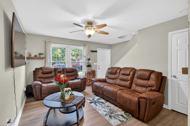 806 Holder Ct, Nashville, TN 37217