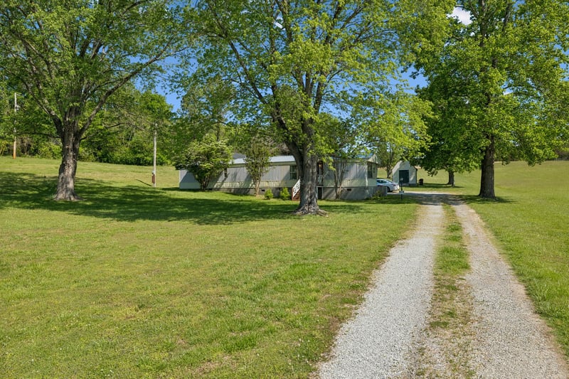6644 Highway 76 , Springfield, TN 37172