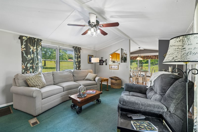 6644 Highway 76 , Springfield, TN 37172
