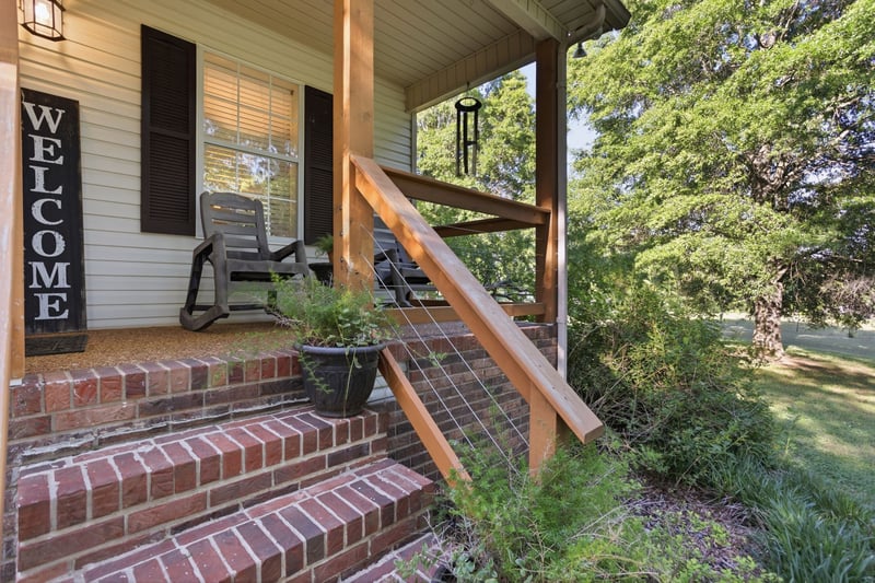1038 S Cross Bridges Rd, Mount Pleasant, TN 38474