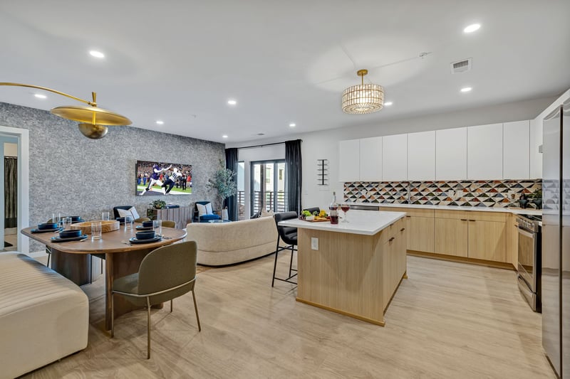 635 7th Ave #405, Nashville, TN 37203