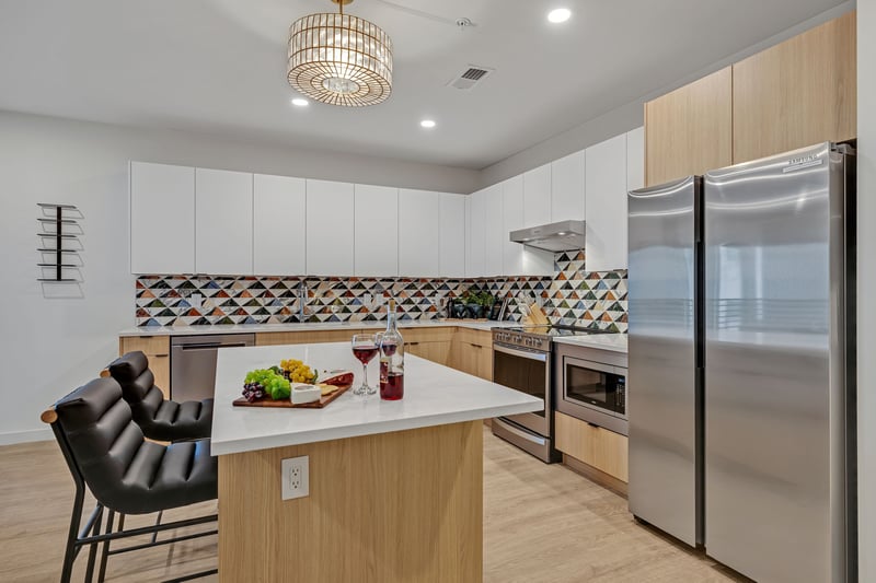 635 7th Ave #405, Nashville, TN 37203