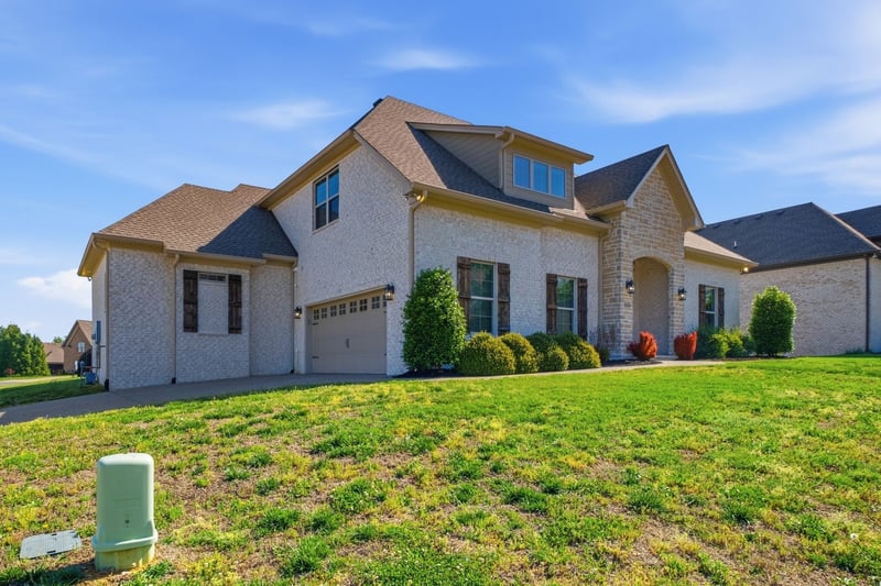 117 Scarsdale Dr, Hendersonville, TN 37075