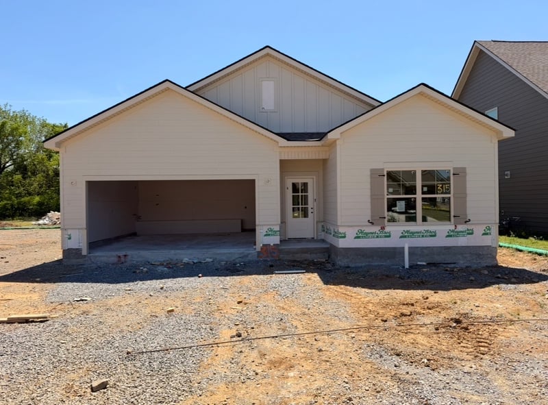 5735 Shoreline Dr, Murfreesboro, TN 37128