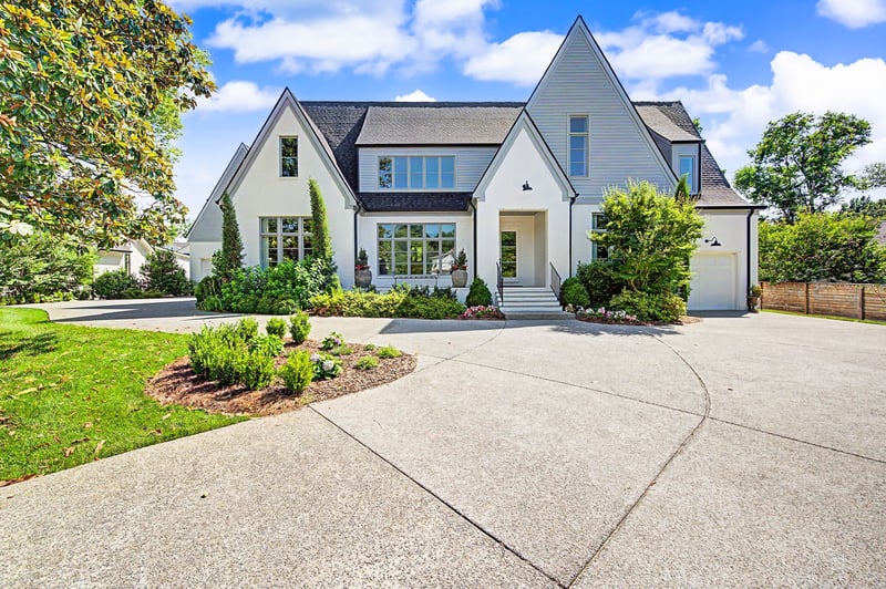 2825 Sugar Tree Rd, Nashville, TN 37215