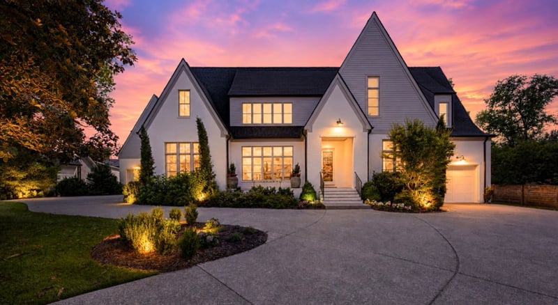 2825 Sugar Tree Rd, Nashville, TN 37215