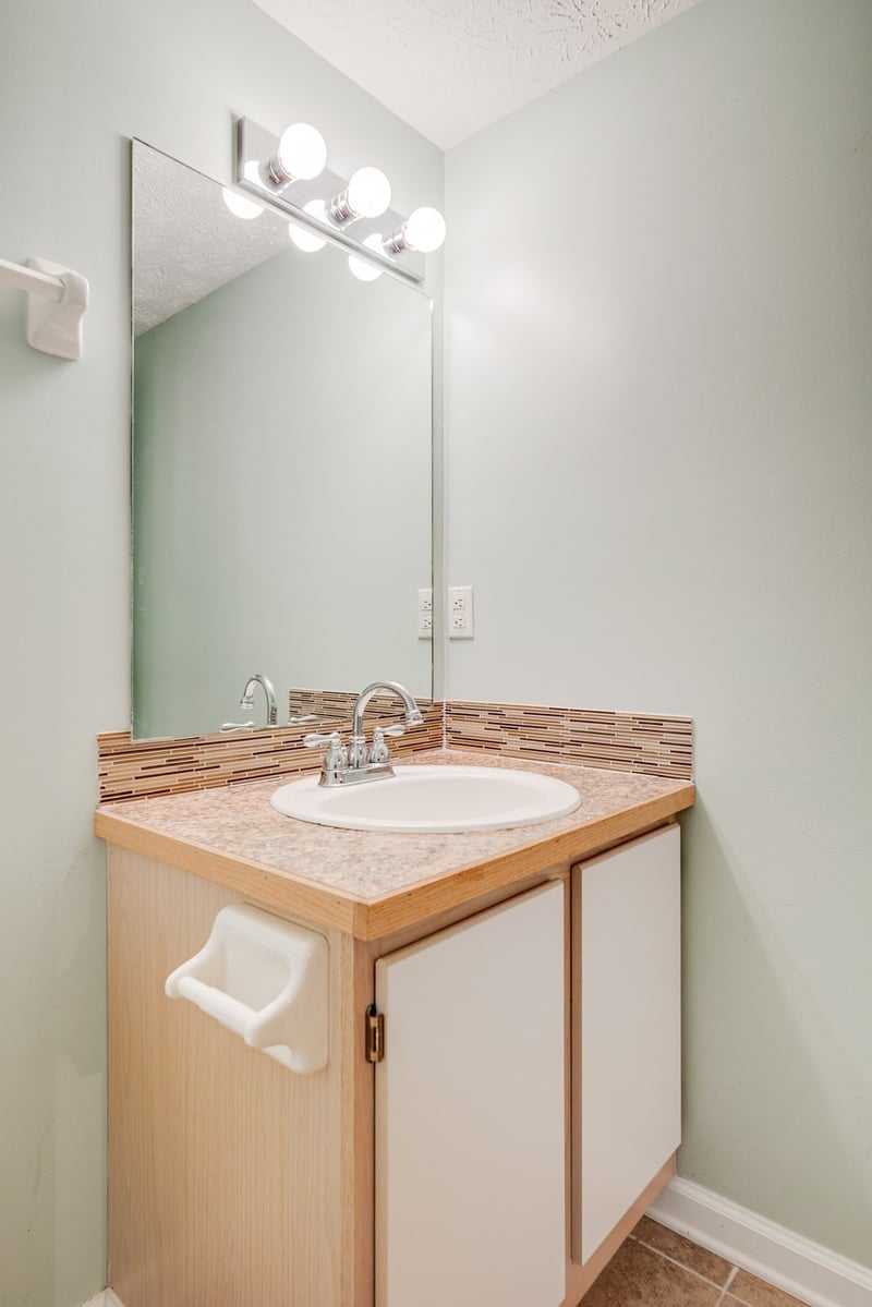102 Waterview Dr, Hendersonville, TN 37075