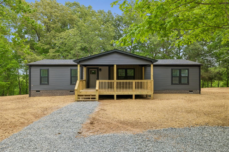 272 Portland Lake Rd, Portland, TN 37148