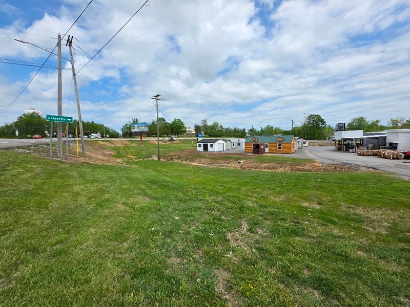 5716 Austin Peay Hwy, Westmoreland, TN 37186