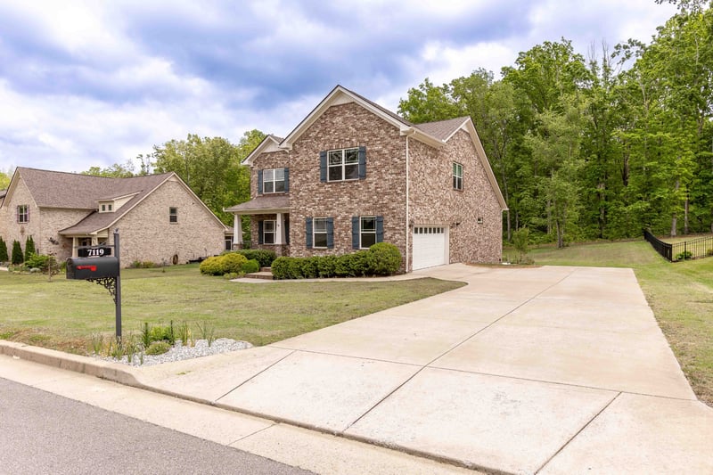 7119 Sweetbriar Cir, Fairview, TN 37062