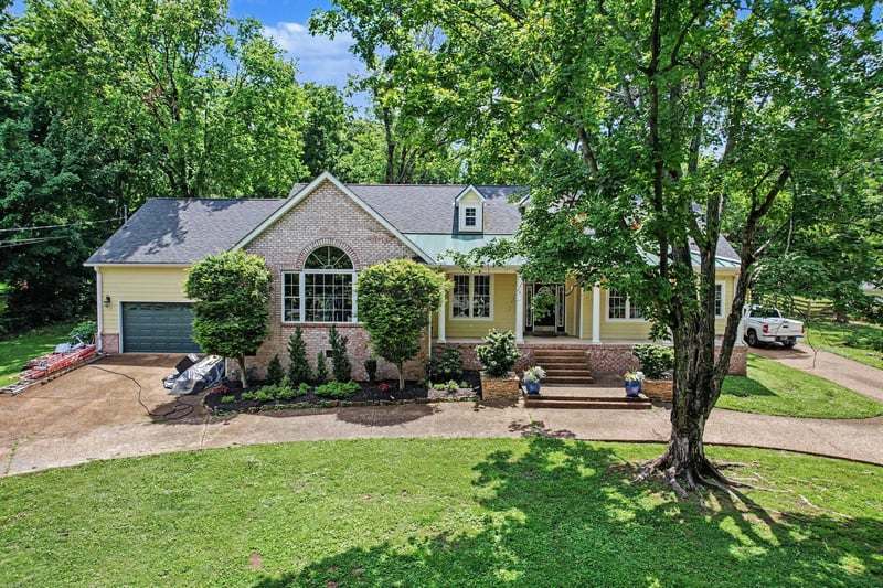 741 Elysian Fields Rd, Nashville, TN 37204