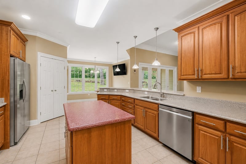 741 Elysian Fields Rd, Nashville, TN 37204