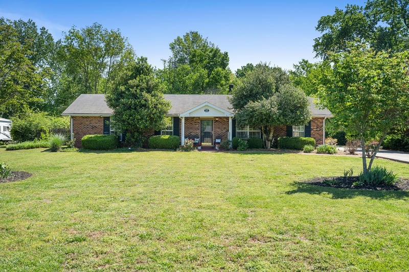 202 Valley View Dr, Smyrna, TN 37167