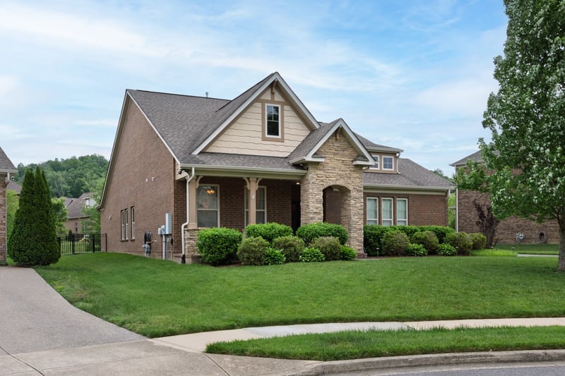 219 Calumet Ct, Gallatin, TN 37066