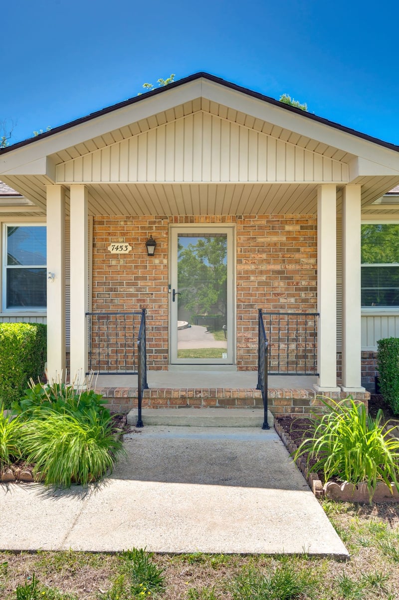 7453 Harrow Dr, Nashville, TN 37221