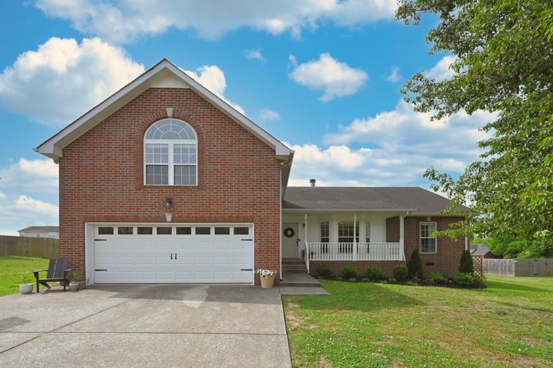 1004 Kiser Ave, Hendersonville, TN 37075
