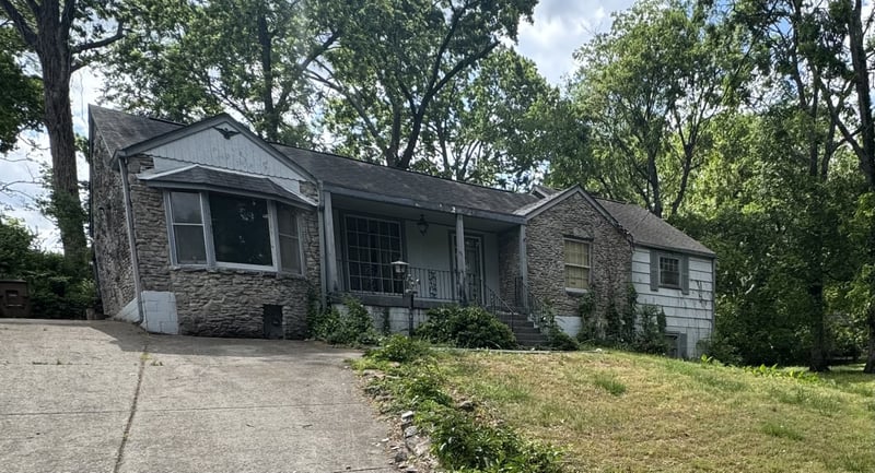 1404 Riverwood Dr, Nashville, TN 37216