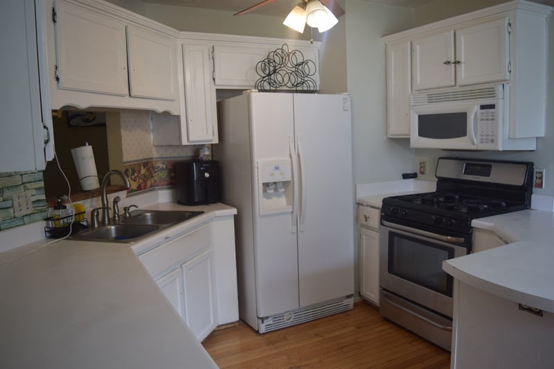 1718 University Dr, Columbia, TN 38401