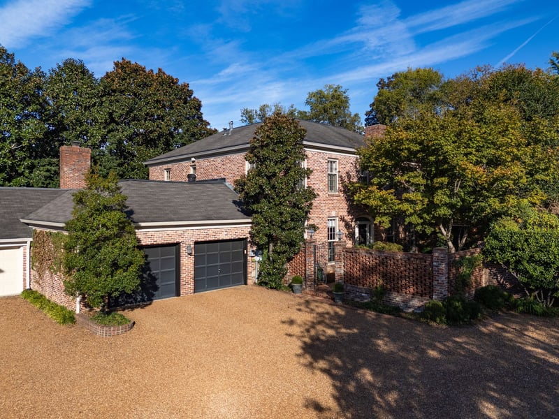 619 Woodleigh Dr, Nashville, TN 37215