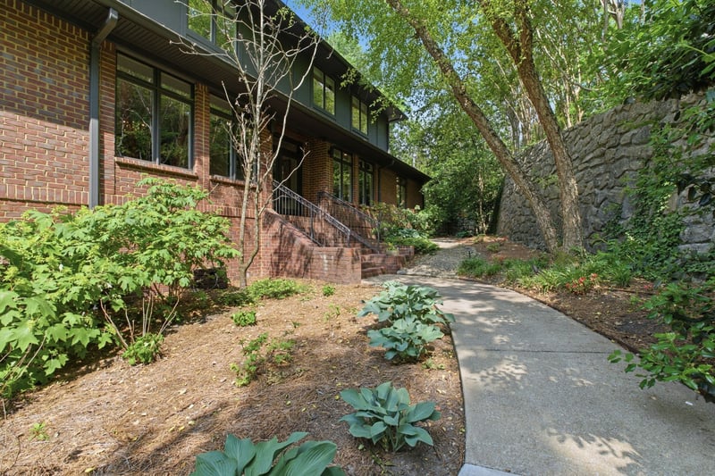 108 High Estes, Nashville, TN 37215