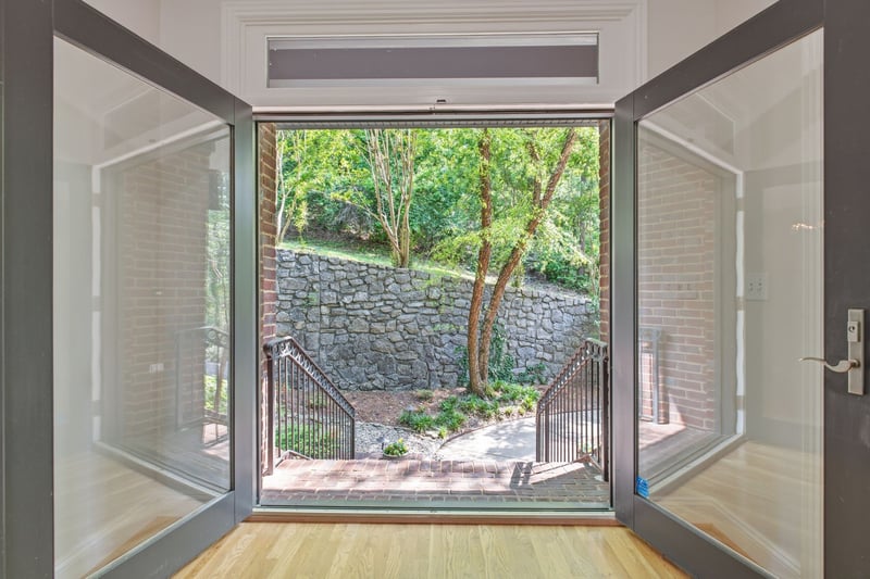 108 High Estes, Nashville, TN 37215